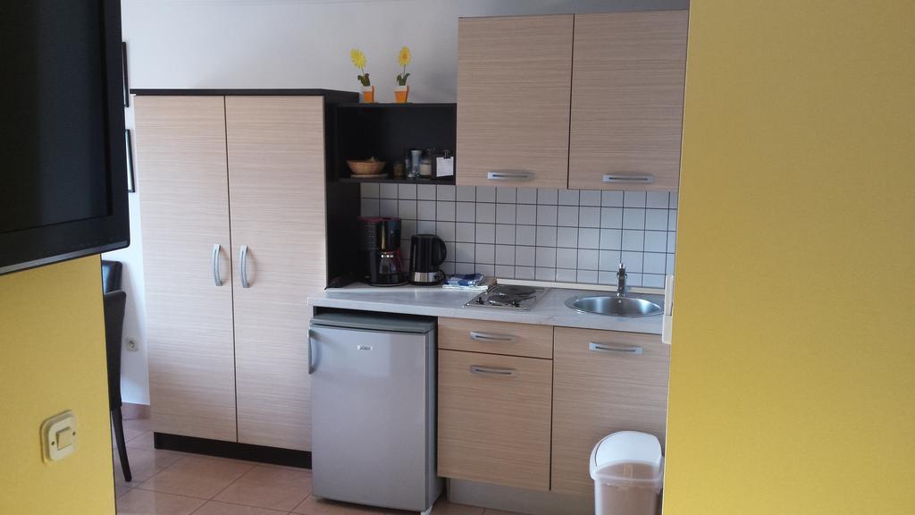 Apartments Riva Трогір Номер фото