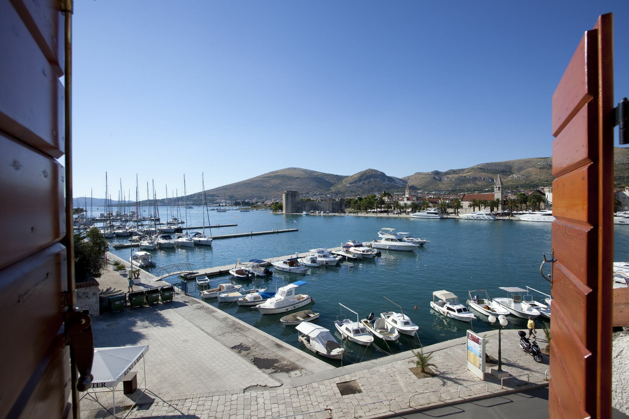Apartments Riva Трогір Екстер'єр фото